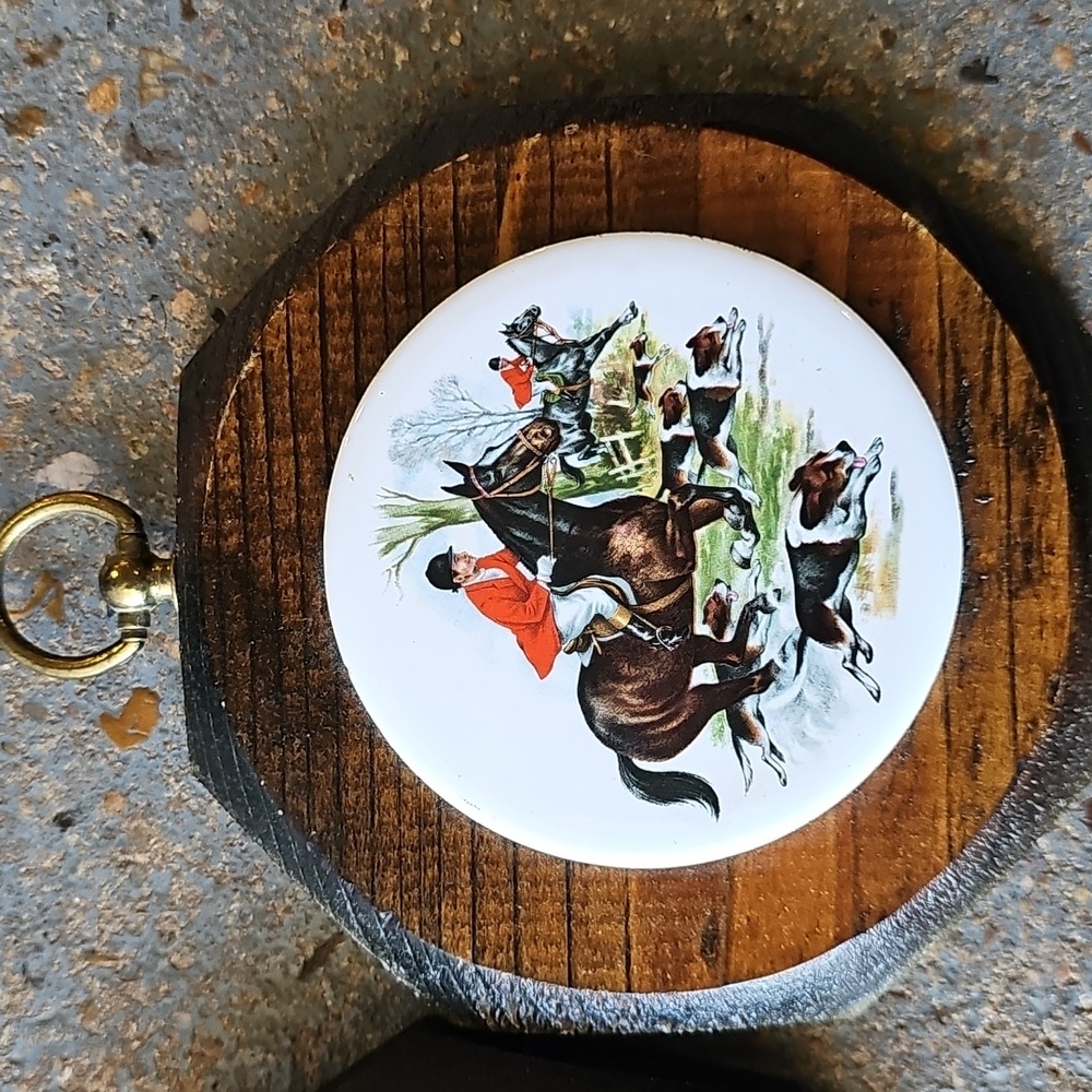 Equestrian HUNT SCENE Wall Plaques with Ceramic On Wood. COLLECTOR 6"x .75" - Picture 5 of 5